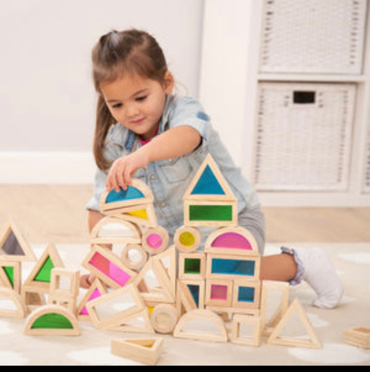 Holz Spielzeug – Pädagogisch, Sicher & Stabil